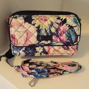 Vera Bradley Vibrant Floral Quilted crossbody dual zip pocket, front snap pocket